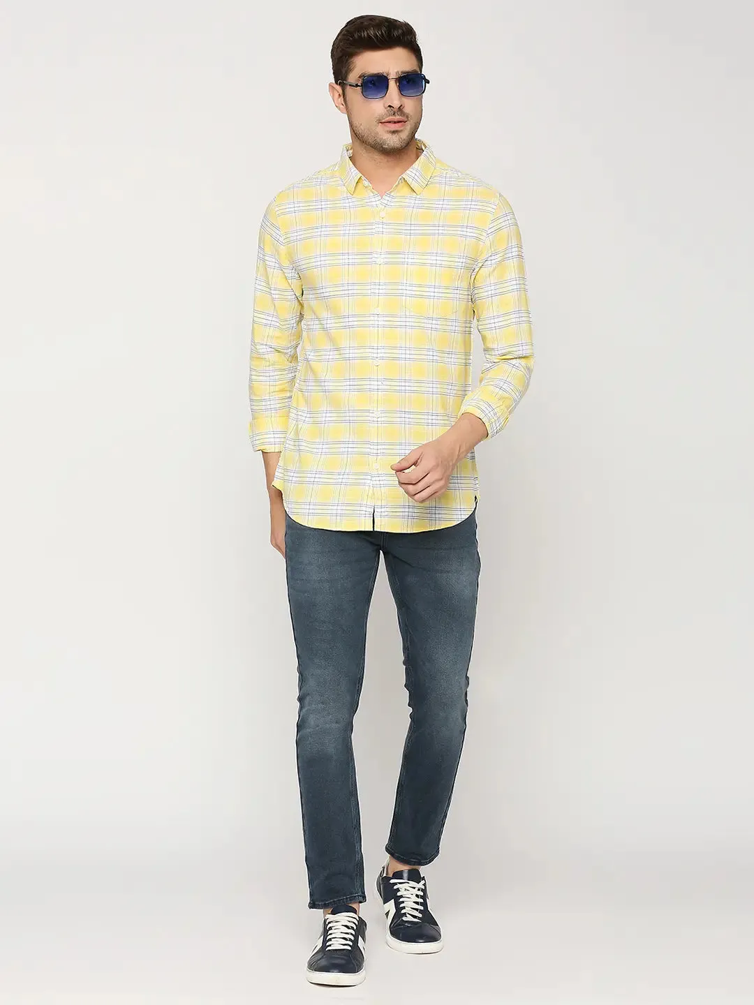 Spykar Men Powder Yellow Slim Fit Cotton Checkered Shirt